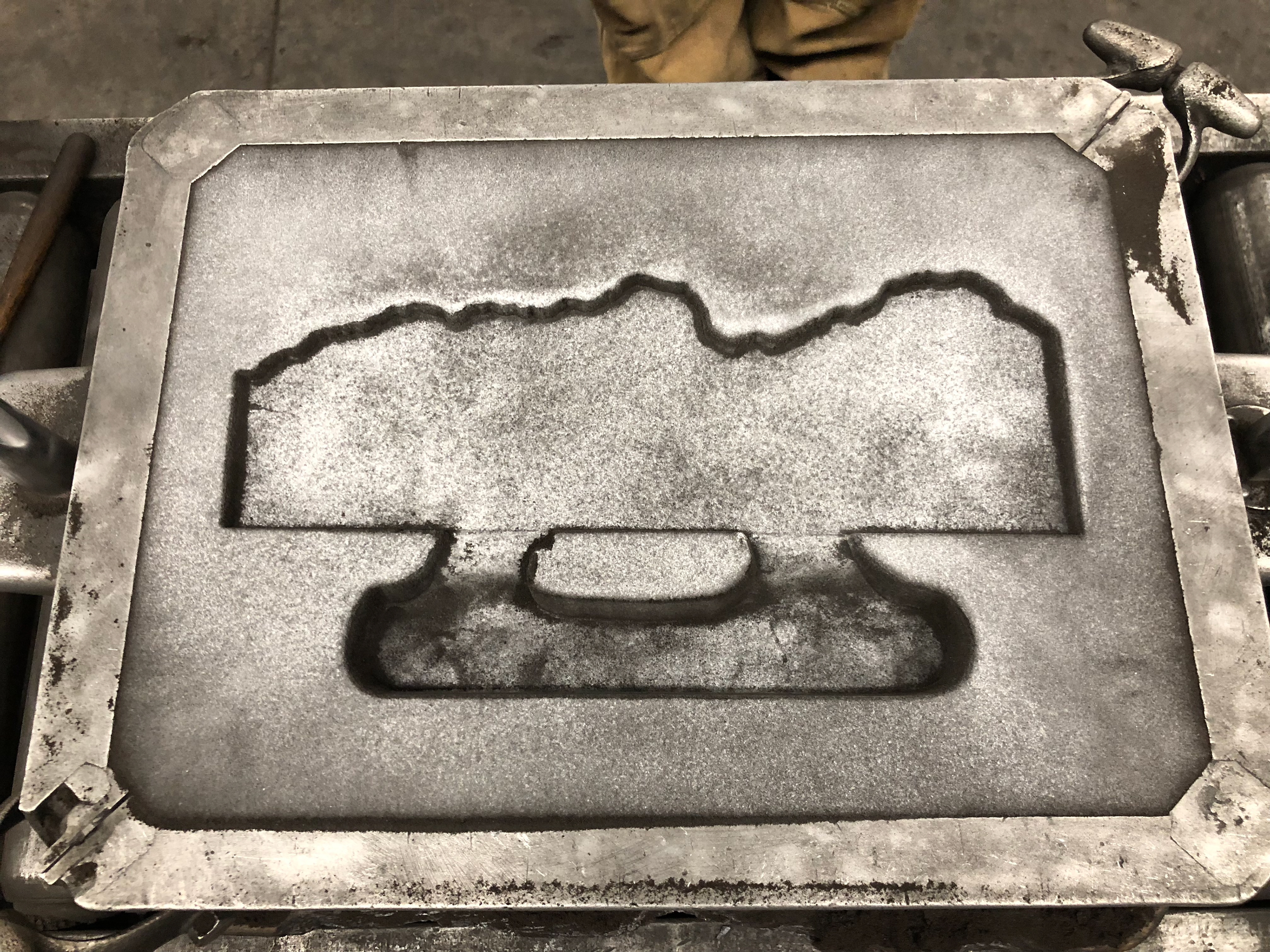 Sand casting mold